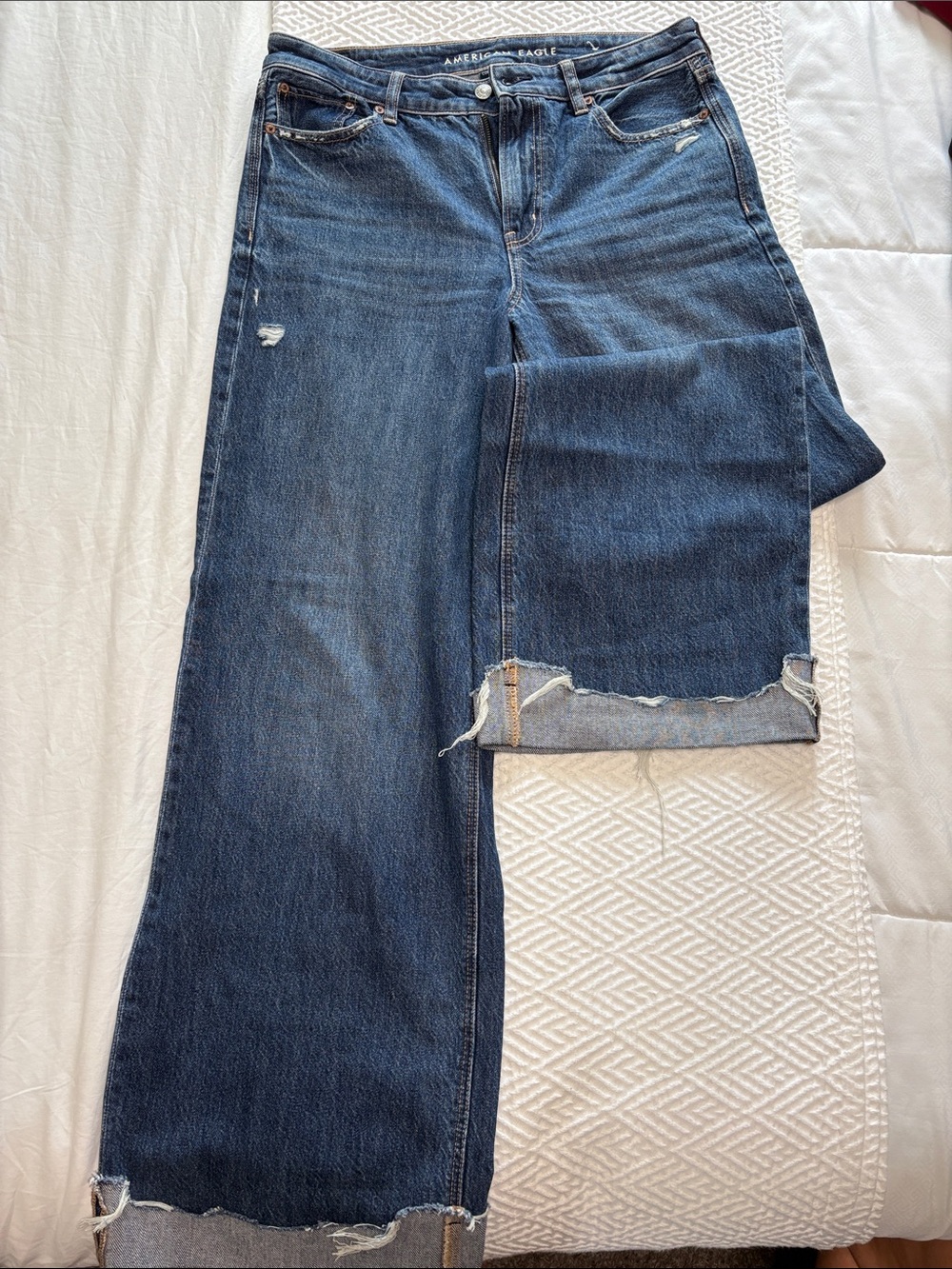NWOT American Eagle Super High-Rise Baggy Wide Leg Jeans